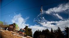 Teploty však netěší milovníky zimních sportů. Většina českých sjezdovek je holá Teploty však netěší milovníky zimních sportů. Většina českých sjezdovek je holá