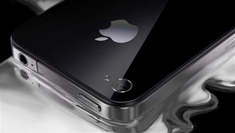 Apple hodlá Liquidmetal pouít hned na nkolik ástí pítího iPhonu