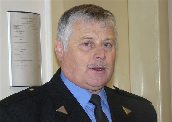 Zástupce velitele mstské policie v Jaromi Pavel Jurita, u soudu v Náchod.