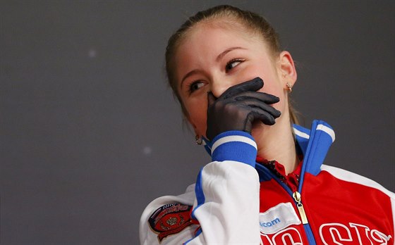 Teprve patnáctiletá ruská krasobruslaka Julie Lipnická neme uvit, e se...