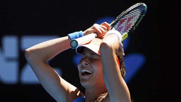 SENZACE. Srbsk tenistka Ana Ivanoviov vyadila na Australian Open Serenu Williamsovou.
