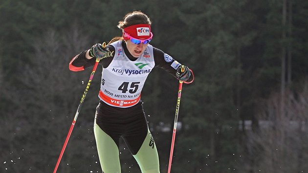 Bkyn na lyích Eva Vrabcová v kvalifikaci sprintu SP v Novém Mst na Morav