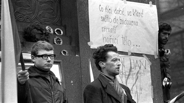 Protest na Vclavskm nmst v Praze po smrti studenta Jana Palacha. (leden 1969)