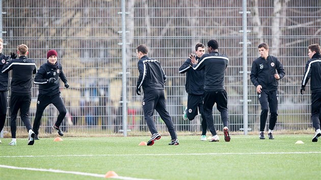 Fotbalist Sparty na kondinm soustedn v Teboni.