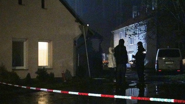 Policie nala u domu v Bobnicch na Nymbursku mrtvou enu.
