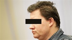 Muž souzený za vraždu své bývalé partnerky. Ženu ubodal v červenci 2013 v... Muž souzený za vraždu své bývalé partnerky. Ženu ubodal v červenci 2013 v...