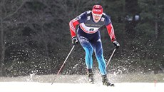 Bec na lyích Sergej Usugov v kvalifikaci sprintu SP v Novém Mst na Morav
