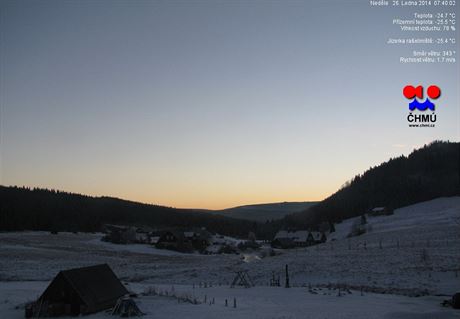 Zábr z kamery eského hydrometeorologického ústavu na Jizerce z nedle 7:40.