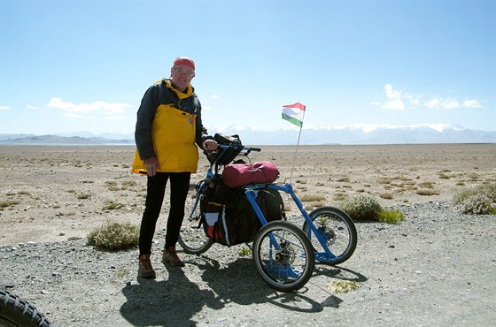 Autor lánku u jezera Karakul