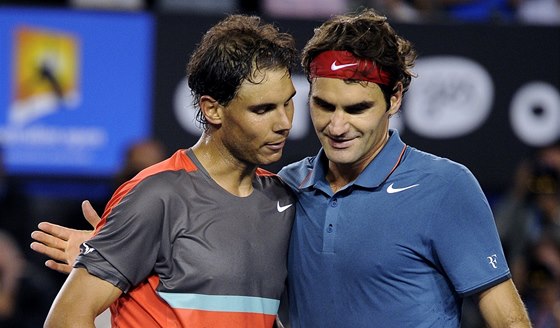 Rafael Nadal a Roger Federer pi semifinále Australian Open 2014. 