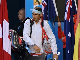 NÁSTUP FAVORITA. panlský tenista Rafael Nadal nastupuje k finálovému souboji...