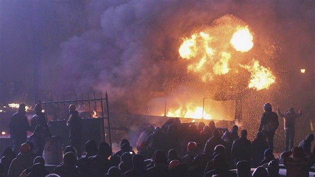 Ukrajinci protestuj proti zkazu veejnch demonstrac (19. ledna 2014)