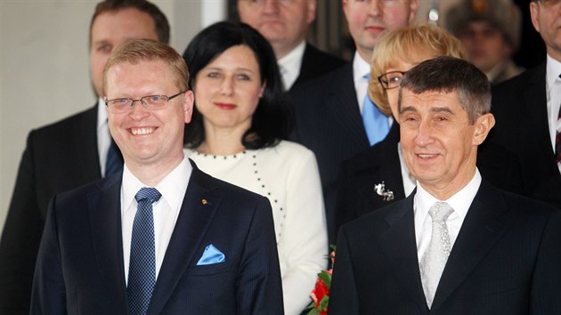 Pavel Blobrdek a Andrej Babi pi jmenovn kabinetu premira Bohuslava Sobotky na Praskm hrad. (29. ledna 2014)