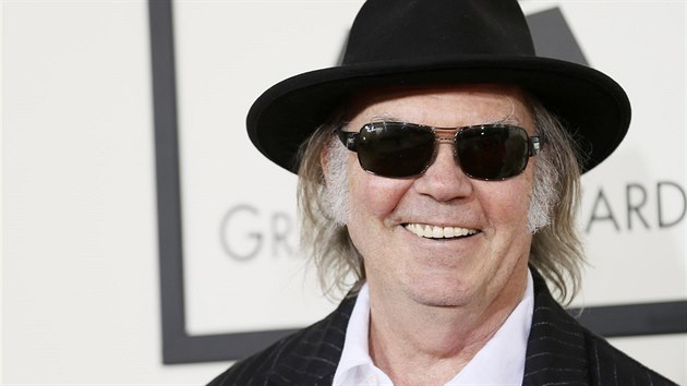 Neil Young na cench Grammy (Los Angeles, 26. ledna 2014)