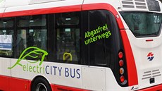 Elektrobus, který v praských ulicích zkouel dopravní podnik