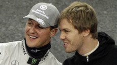 Michael Schumacher (vlevo) a Sebastian Vettel vyhráli pro Nmecko v Düsseldorfu