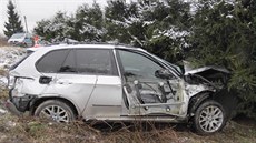 Snímek z nehody, při níž ve čtvrtek nedaleko Šumperka došlo ke srážce vlaku a... Snímek z nehody, při níž ve čtvrtek nedaleko Šumperka došlo ke srážce vlaku a...