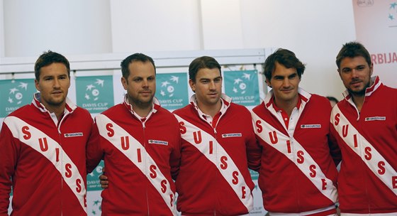 výcarský daviscupový tým s Rogerem Federerem a Stanislasem Wawrinkou v Srbsku. 