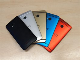 Konstrukn jsou vechny barevné varianty HTC One shodné. Lií se jen barvy a...