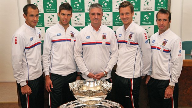 esk daviscupov tm ped utknm s Nizozemskem: (zleva) Luk Rosol, Ji Vesel, Jaroslav Navrtil, Tom Berdych, Radek tpnek. 