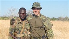 Výcvikový instruktor Martin Borovika s jedním ze svých svenc z malijské...