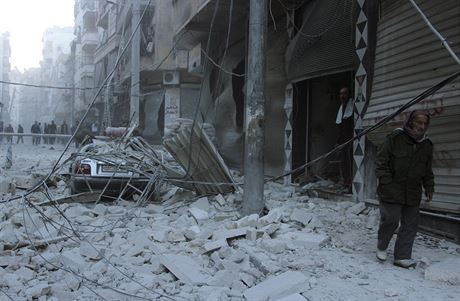 V Aleppu pi sobotních útocích zemely desítky lidí (1. února)