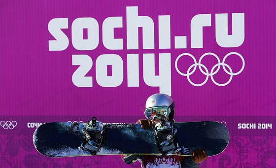 POD OLYMPIJSKÝMI KRUHY. árka Panochová v kvalifikaci slopestylu