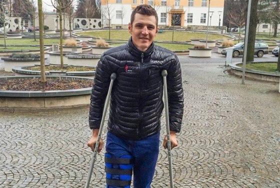 BERLE U ODLOIL. Jaroslav Kulhavý u zase trénuje na kole, handbike nebo rotoped jsou minulostí.