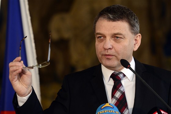 Ministr zahranií Lubomír Zaorálek chce komunikovat se vemi stranami