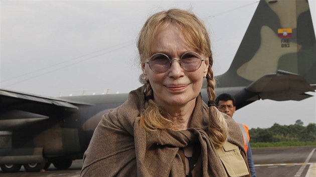 Mia Farrowov se zatm k ppadu nevyjaduje, vnuje se kampani na zchanu amazonskch detnch prales.
