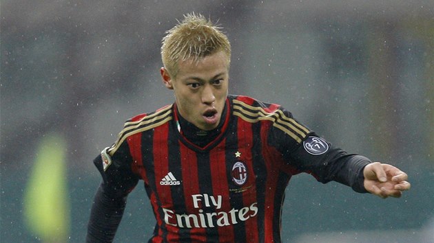 Zlonk Keisuke Honda v dresu AC Miln.