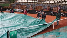 PLACHTY. Organizátoi mli bhem zápasu 1. kola Fed Cupu mezi panlkou