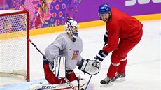 První spolený trénink eské hokejové reprezentace na hrách v Soi. (7. února...