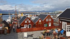 Navzdory drsnému severskému poasí si Islanané nikdy nenechají ujít posezení