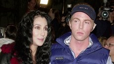Cher se synem Elijahem Bluem Allmanem v roce 2001 Cher se synem Elijahem Bluem Allmanem v roce 2001