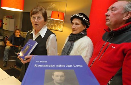 V eskobudjovickém knihkupectví Kanzelsberger byla slavnostn poktna kniha s