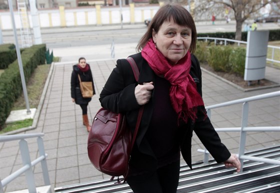 Po schodech do nové kanceláe. Do Brna dorazila nová ombudsmanka Anna abatová...