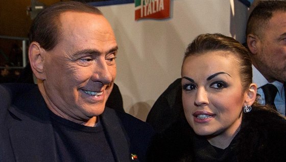 Silvio Berlusconi se svou snoubenkou Franceskou Pascale