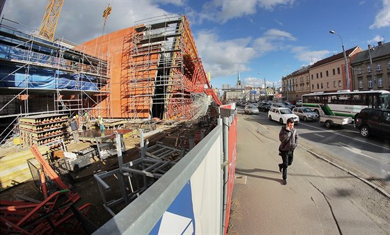 Stavba Nového divadla v Plzni.