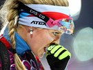 eská biatlonistka Gabriela Soukalová v cíli vytrvalostního závodu na 15...