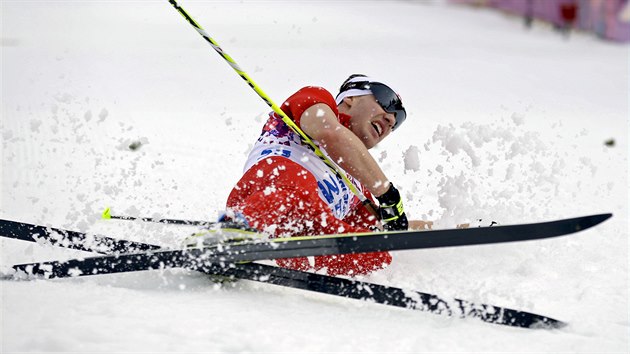 vcarsk bec na lych Dario Cologna zvtzil v zvodu na 15 kilometr klasickou technikou. (14. nora 2014)