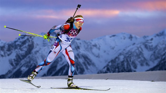 esk biatlonistka Gabriela Soukalov pi posledn stelb chybovala a ve vytrvalostnm zvodu na 15 kilometr dojela na tvrtm mst. (14. nora 2014)