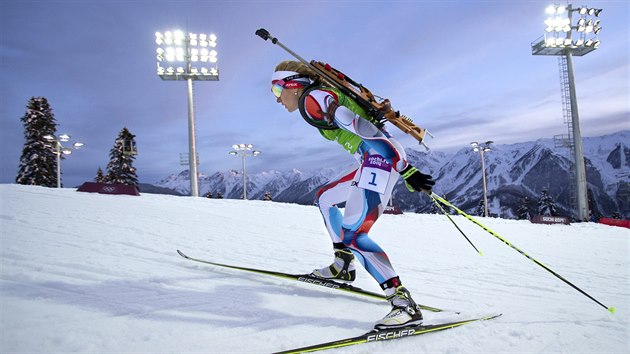 esk biatlonistka Gabriela Soukalov pi olympijskm zvodu ve smen...