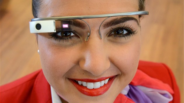 Britsk aerolinky Virgin Atlantic testuj na londnskm letiti Heathrow brle Google Glass.