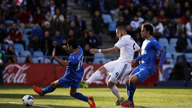 GL. Karim Benzema z Realu Madrid (uprosted) skruje proti Getafe.