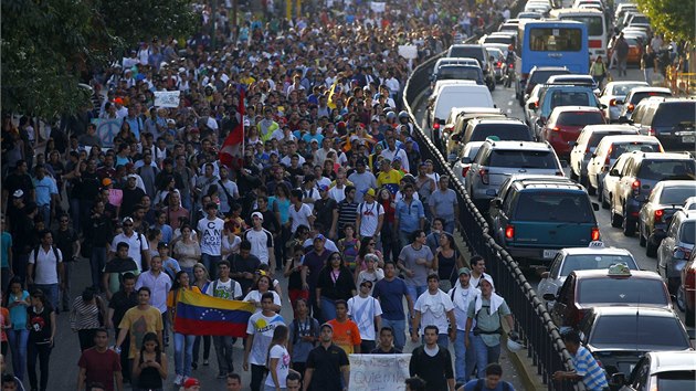 V Caracasu dolo k zatm nejvtm protestm od loskho nstupu prezidenta Nicolase Madury (12. 2. 2014).