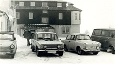 Fotka z 80. let 20.století. Na Klínovec rádi jezdili i východní Nmci.