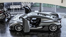 Koenigsegg Agera v autosalonu v Ostravě Koenigsegg Agera v autosalonu v Ostravě