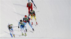 Finále bc na lyích v týmovém závodu sprintu klasickou technikou. (19. února...