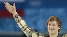 Tomáš Verner po krátkém programu na olympiádě v Soči. Tomáš Verner po krátkém programu na olympiádě v Soči.
